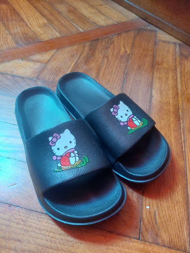 Ciabatte Hello Kitty nere