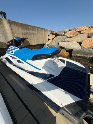 Yamaha VX1100 Jet Ski