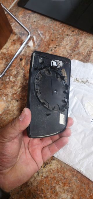 Cristal  espejo exterior izquierdo 
BMW E60,.