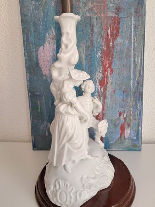 SÓLO HOY!!
Candelabro antiguo porcelana blanca