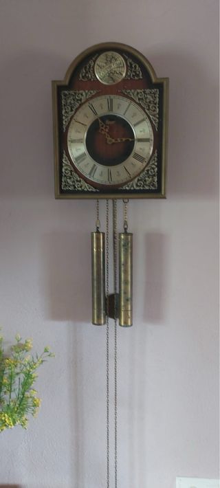Reloj antiguo de pared