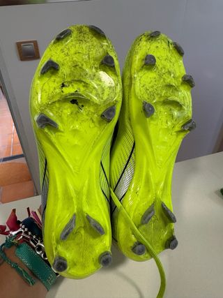 Zapatillas Nike Mercurial Vapor 16 Pro FG
talla 36