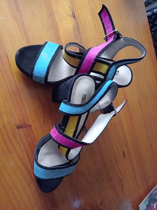 Sandalias tacón multicolor
