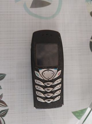Nokia 6100 - Teléfono móvil