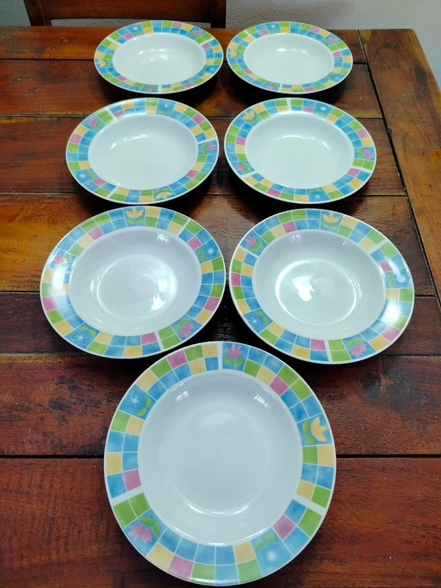 7 Piatti fondi multicolor, porcellana