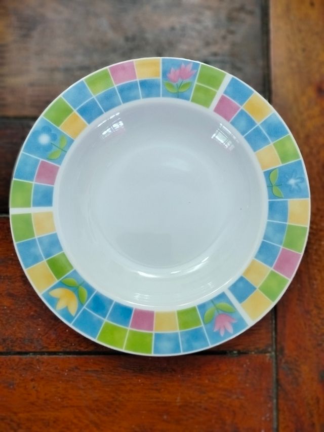 7 Piatti fondi multicolor, porcellana