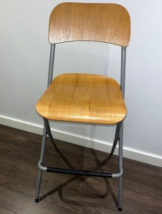 Taburete Alto Plegable - Madera y Metal