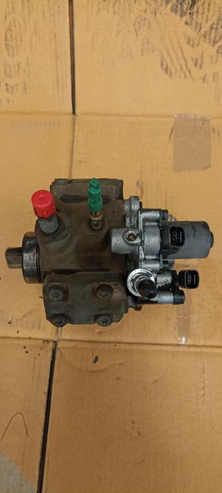 Bomba inyectora Ford  BK2Q-9B395-BC