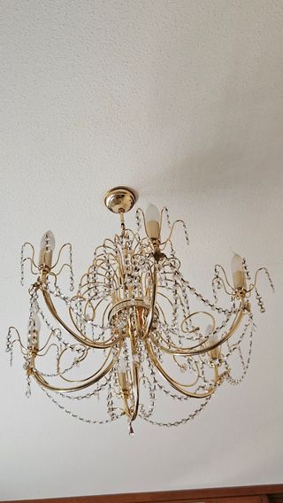 Elegante lámpara techo cristal dorado