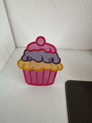 Expositor pendientes cupcake rosa-morado