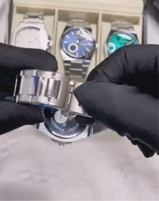 Reloj para hombre color Plata