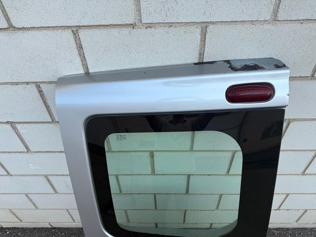 PUERTA TRASERA IZQUIERDA OPEL VIVARO