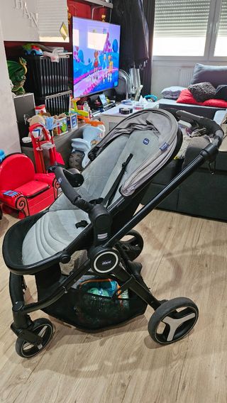 Trio Chicco Bebé - Carro, capazo, maxicosi y silla