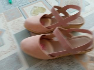 Sandalias cuña rosa mujer