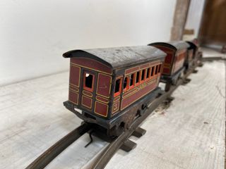 Tren de juguete de hojalata alemán vintage 1930