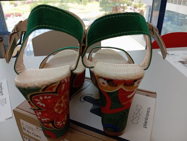 Sandalias cuña multicolor