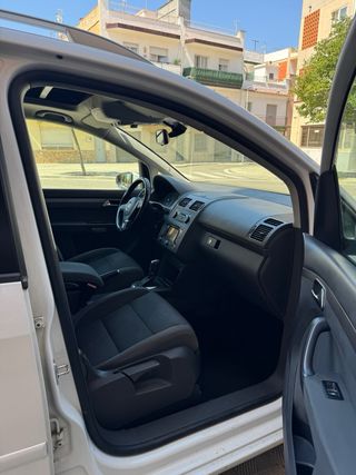 Volkswagen Touran 2012