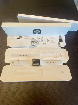 apple watch SE 40mm silver