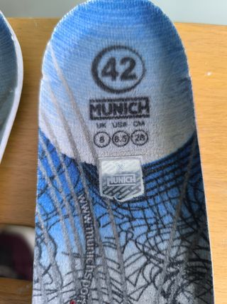 Zapatillas Munich Gresca -Morado