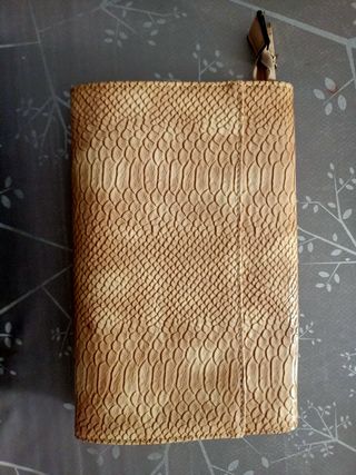 Bolso beige piel serpiente