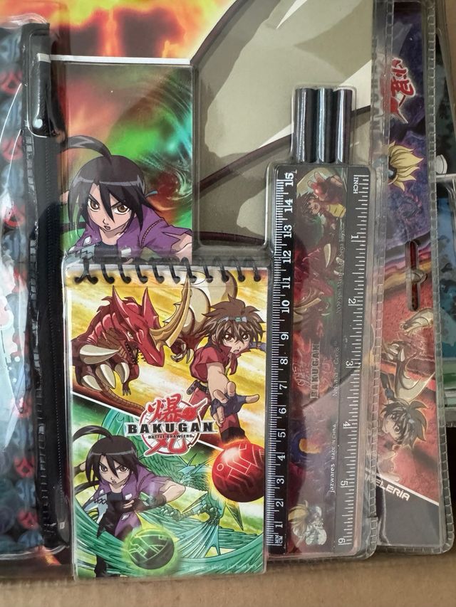 3 Sets escolar Bakugan: estuche, libreta, etc.