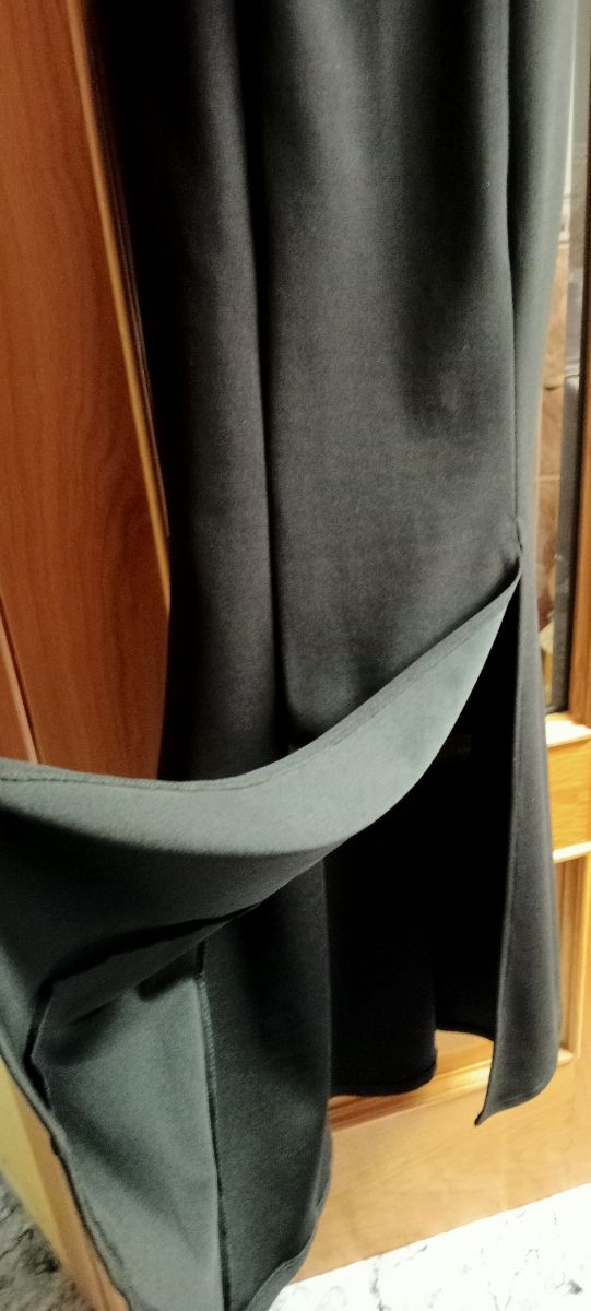 VESTIDO NEGRO DE FIESTA.