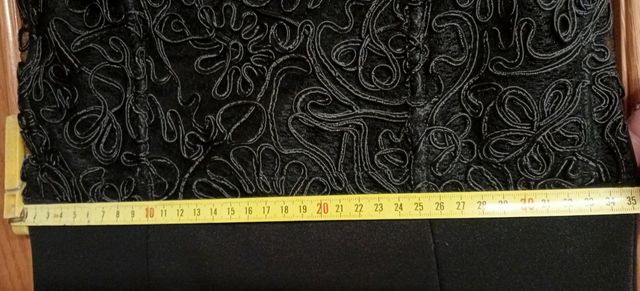 VESTIDO NEGRO DE FIESTA.