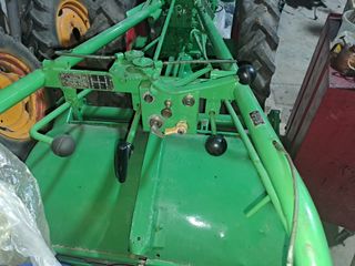 Motocultor antiguo restaurado