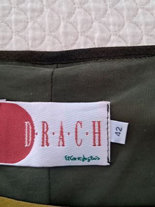 Vestido de gasa en color negro y verde.