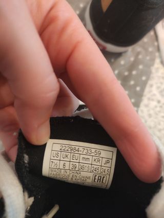 Zapatillas Levis negras