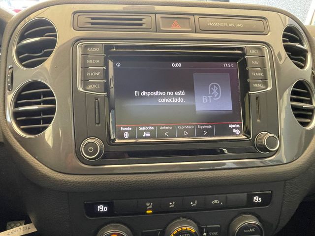 Volkswagen Tiguan 2015