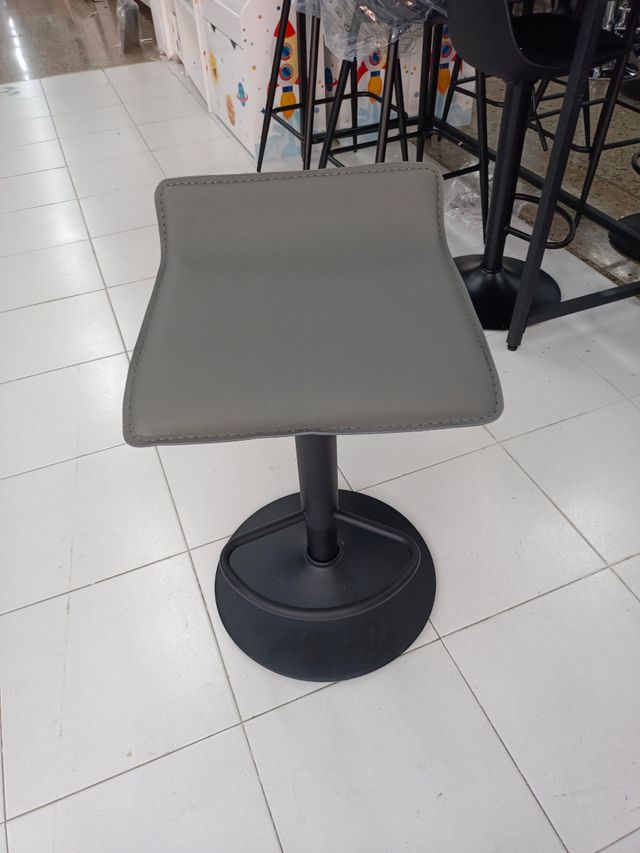 Silla alta Woltu gris oscuro
