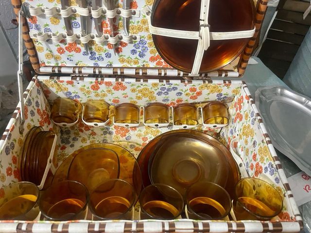 Cesta picnic vintage años 70