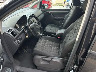 Volkswagen Touran 2011