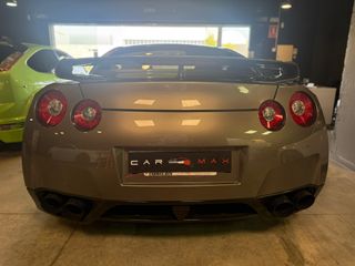 Nissan GT-R Black Edition