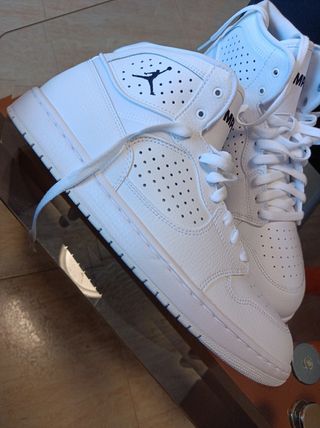 Zapatillas Jordan Jumpman blancas