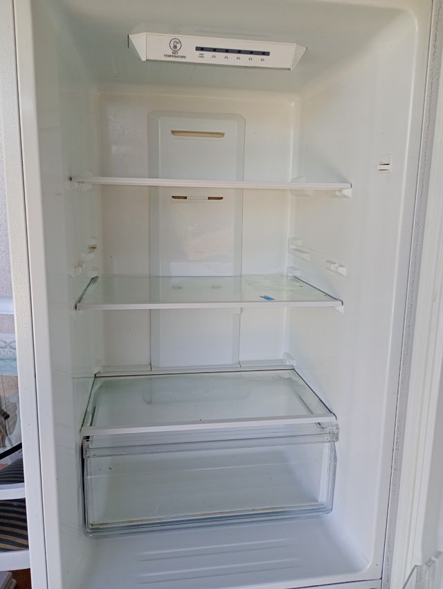 Nevera Corbero blanca