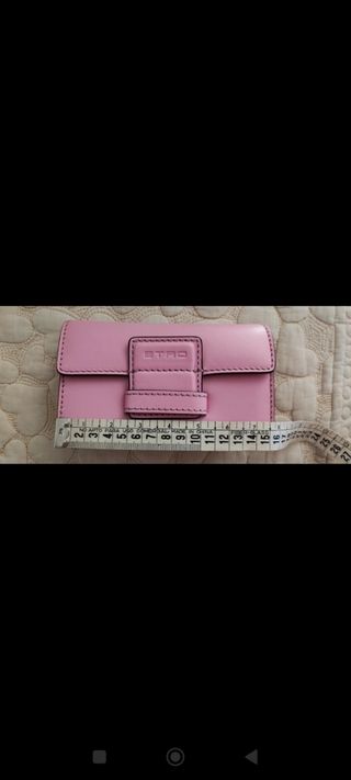 Marsupio rosa ETRO.
Grande azienda italiana.