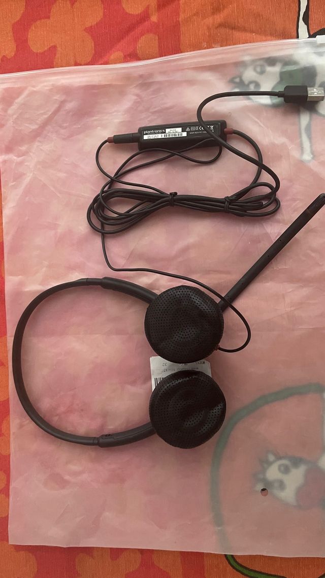 Auriculares Plantronics - Negros