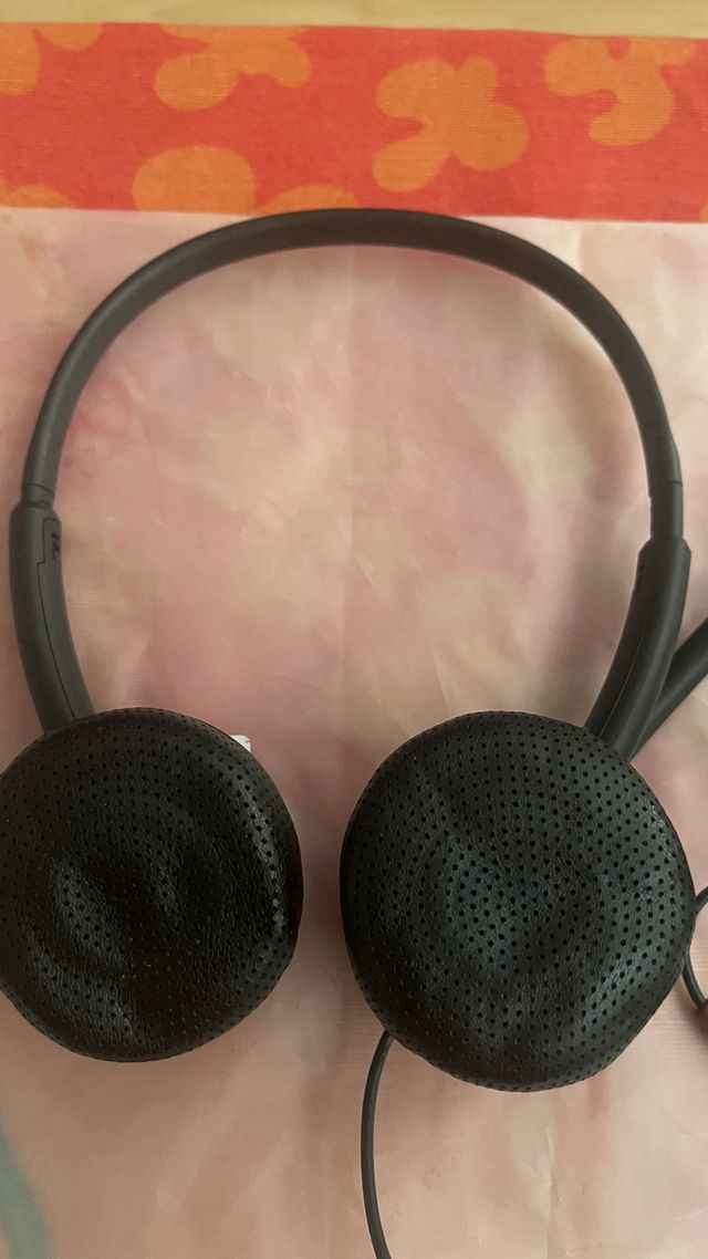 Auriculares Plantronics - Negros