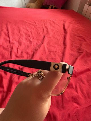 Gafas Versace doradas