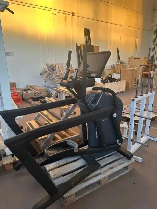 Elíptica BH Fitness EC1000 MOVEMIA