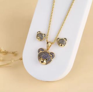 Conjunto collar y pendientes oso varios colores