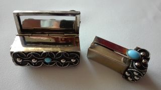 FUNDA METALICA PINTALABIOS (Precio no negociable)