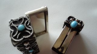 FUNDA METALICA PINTALABIOS (Precio no negociable)