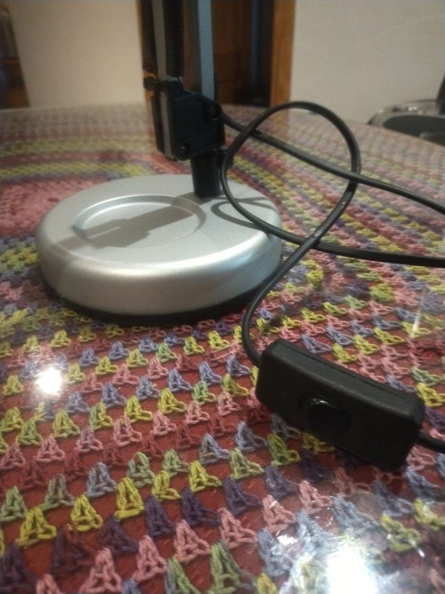 Lámpara flexo vintage gris