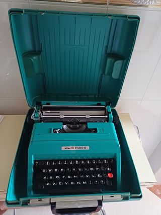 MÁQUINA DE ESCRIBIR: OLIVETTI STUDIO 45