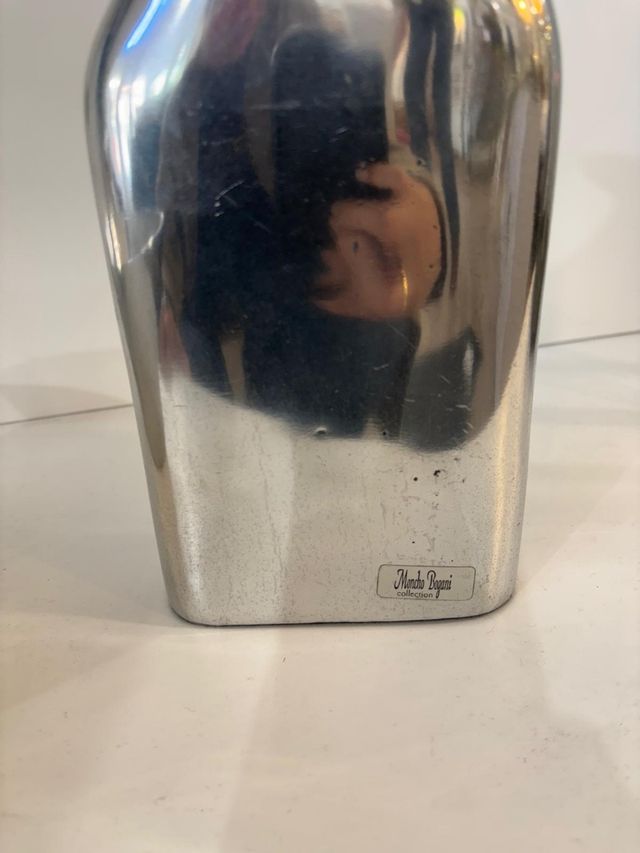 Cuenco metálico cuadrado