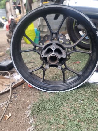 Llantas moto 17" usadas