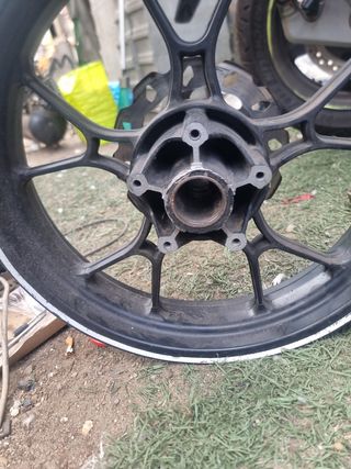Llantas moto 17" usadas